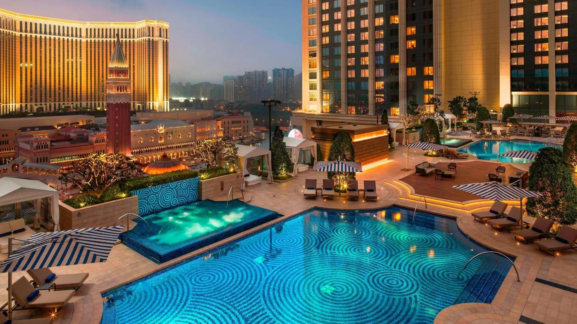 St. Regis Macao Hotel 5*, Macau