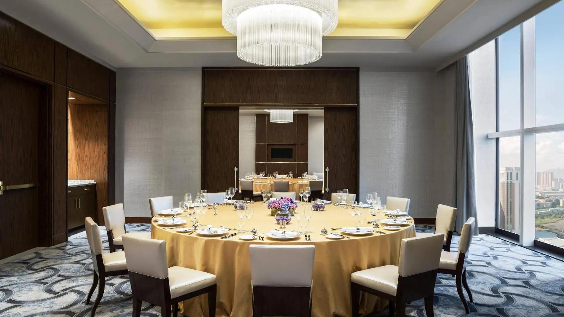 St. Regis Macao Hotel 5*, Macau